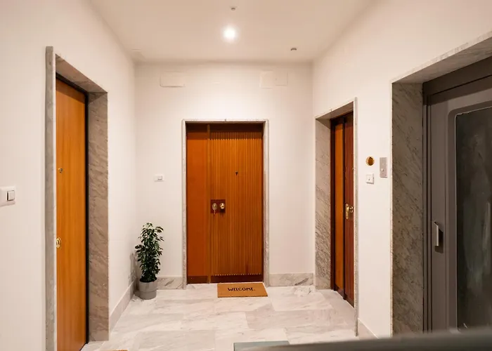 Garibaldi 23 By Barbarhouse *